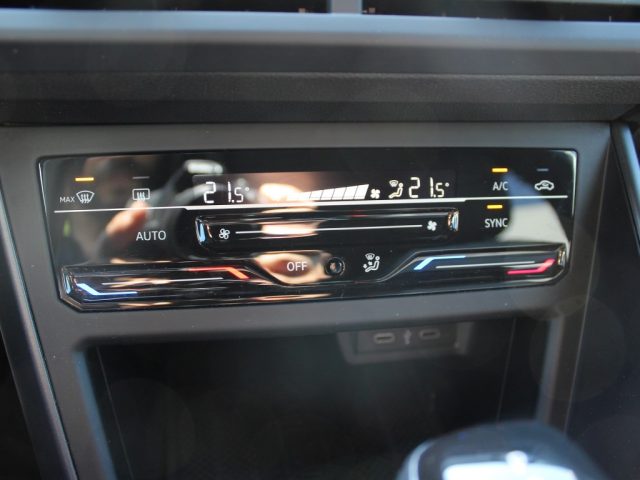 VOLKSWAGEN Polo usata, con Autoradio digitale