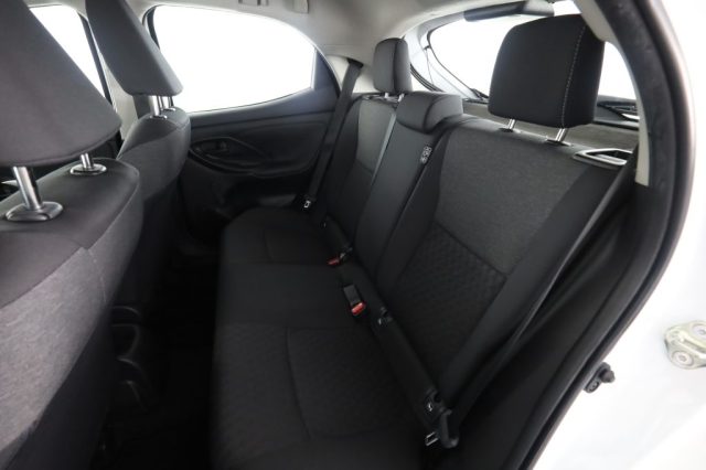 TOYOTA Yaris usata 3