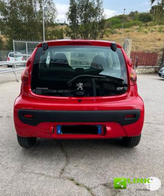 PEUGEOT 107 usata, con Autoradio