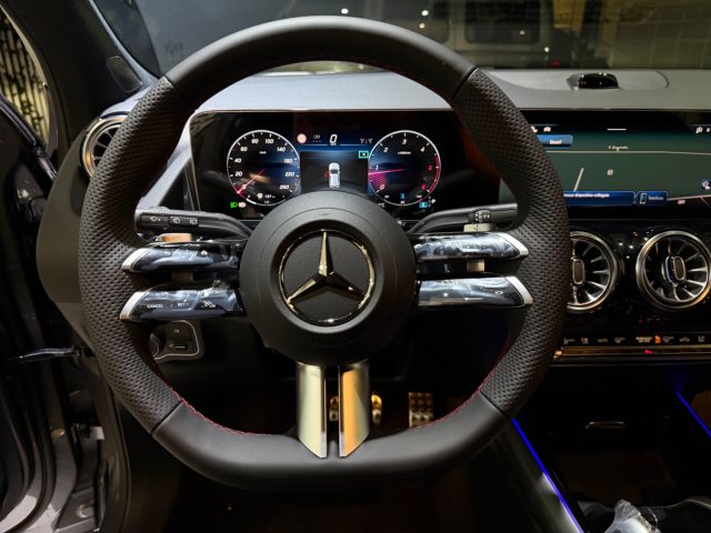 MERCEDES-BENZ GLA 200 usata, con Airbag testa