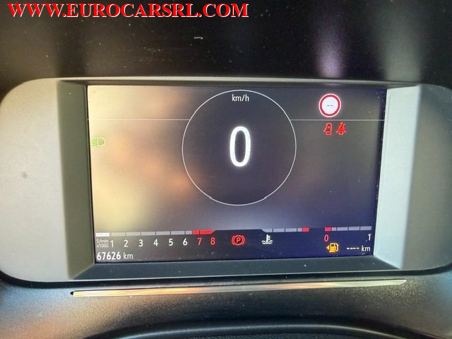 OPEL Corsa usata, con USB