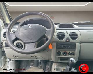 RENAULT Kangoo usata 9