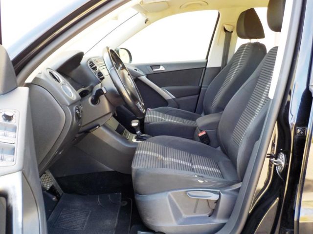 VOLKSWAGEN Tiguan usata, con Specchietti laterali elettrici