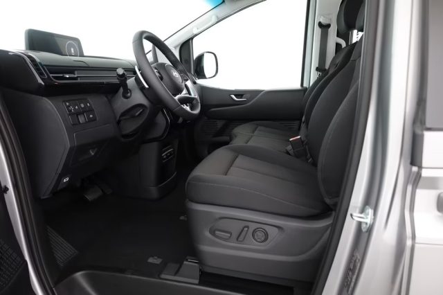 HYUNDAI Staria usata, con USB