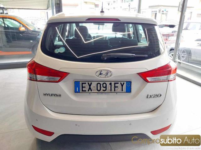 HYUNDAI iX20 usata, con Alzacristalli elettrici