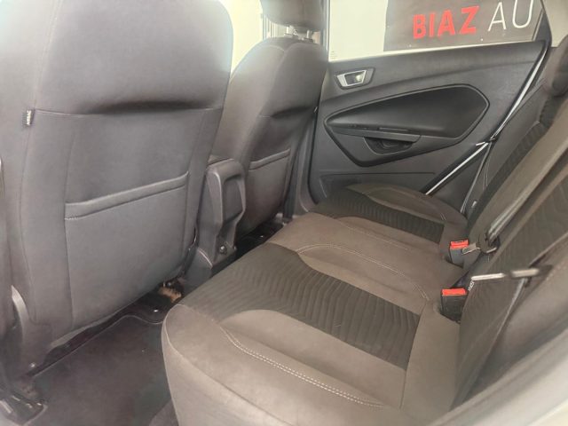 FORD Fiesta usata, con Controllo automatico clima