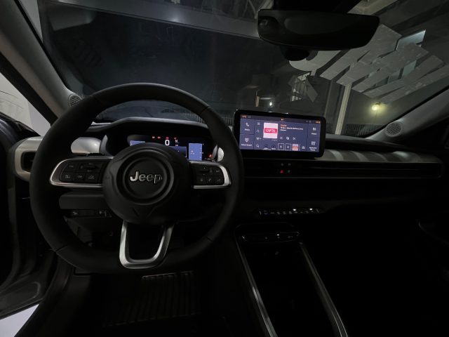 JEEP Avenger usata, con Sensori di parcheggio anteriori