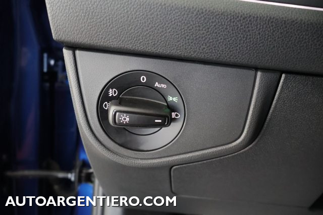 VOLKSWAGEN Taigo usata, con Controllo trazione