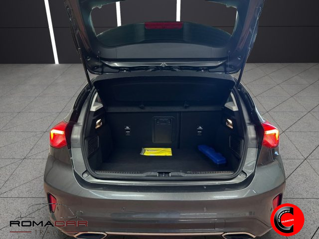 FORD Focus usata, con USB