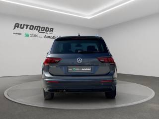 VOLKSWAGEN Tiguan usata, con Autoradio
