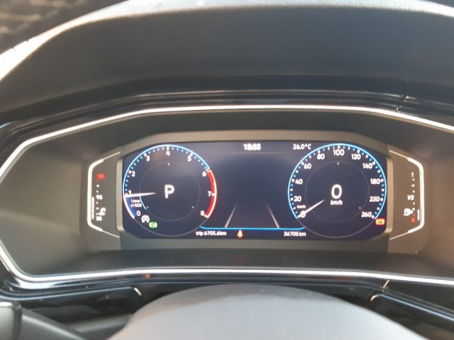 VOLKSWAGEN T-Cross usata, con Autoradio