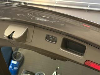PORSCHE Macan usata, con Sedile posteriore sdoppiato