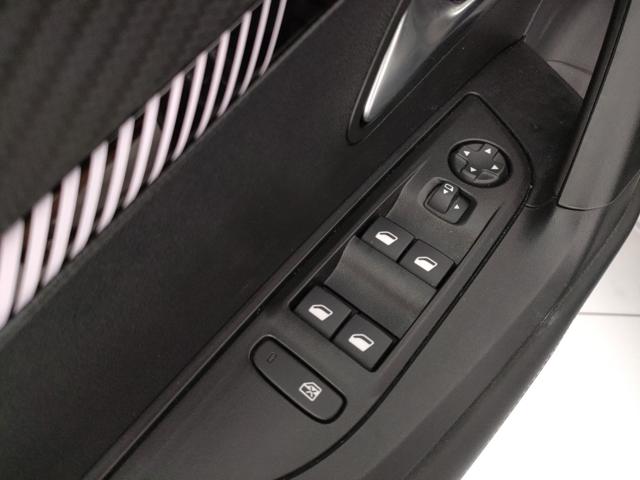 PEUGEOT 2008 usata, con Touch screen