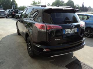 TOYOTA RAV 4 MY23 usata, con Alzacristalli elettrici