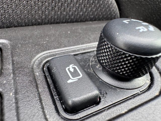 SUZUKI Swift usata, con Controllo automatico clima