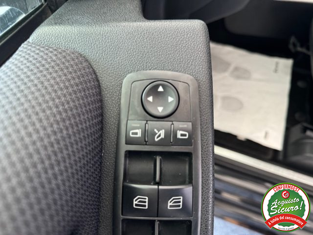 MERCEDES-BENZ B 180 usata, con Servosterzo
