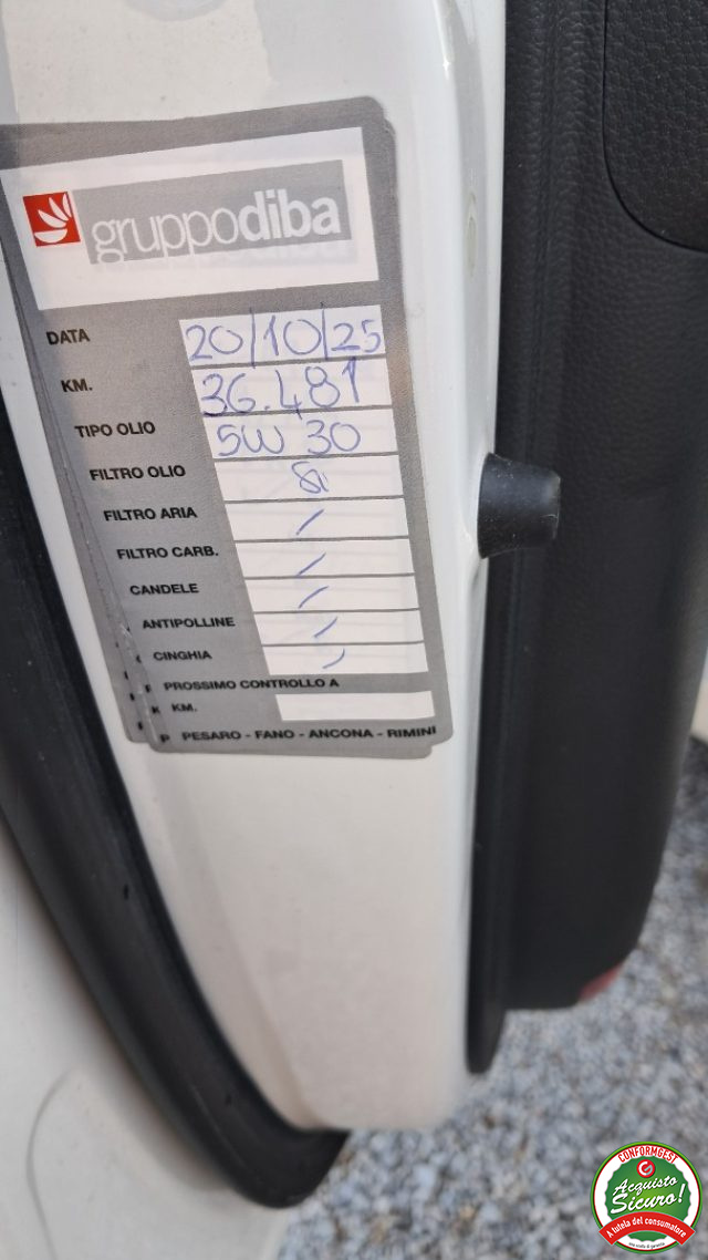 HYUNDAI i20 usata, con Climatizzatore