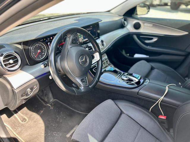 MERCEDES-BENZ E 200 usata, con Cruise Control