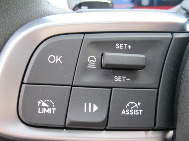 JEEP Avenger usata, con Luci diurne LED