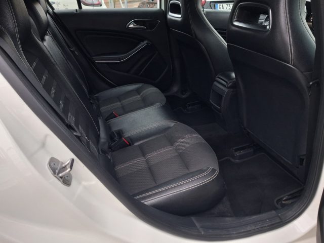 MERCEDES-BENZ A 180 usata, con Cronologia tagliandi