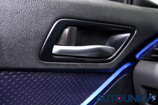 TOYOTA C-HR usata, con Airbag testa