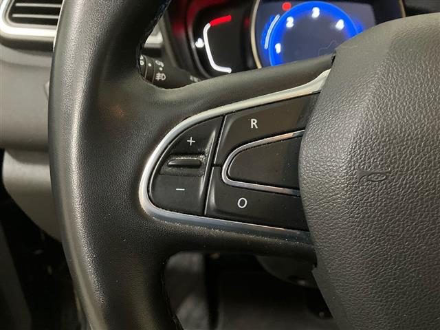 RENAULT Kadjar usata, con Sensori di parcheggio posteriori