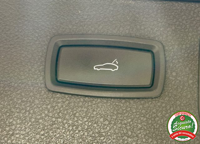 PORSCHE Macan usata, con Sedile posteriore sdoppiato