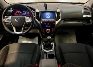 SSANGYONG Tivoli usata, con Airbag testa