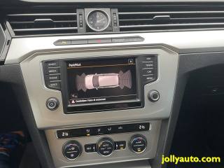 VOLKSWAGEN Passat Variant usata, con USB