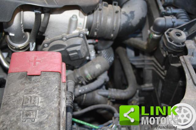 LAND ROVER Range Rover Velar usata, con Riconoscimento dei segnali stradali