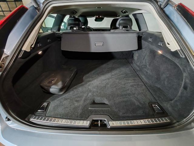 VOLVO V90 usata, con Park Distance Control