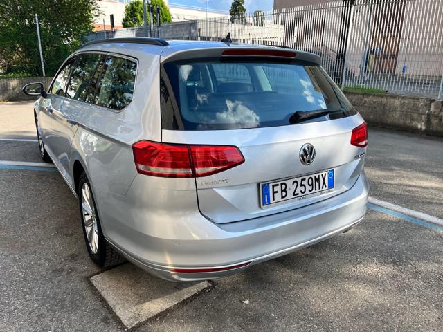 VOLKSWAGEN Passat Variant usata, con Alzacristalli elettrici