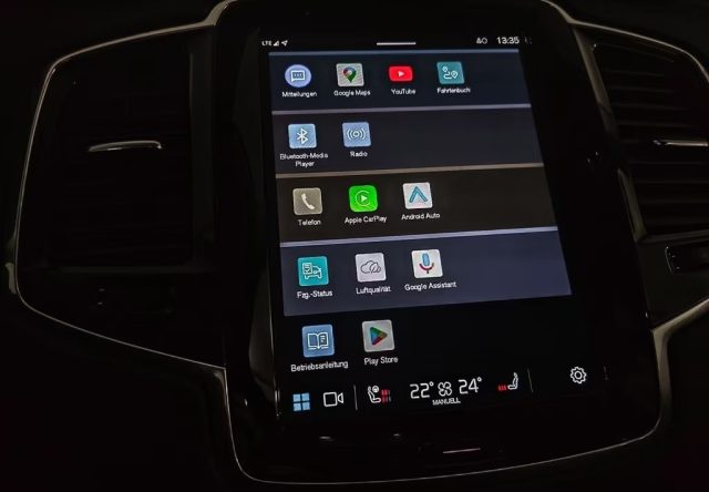 VOLVO XC90 usata, con Sedili riscaldati