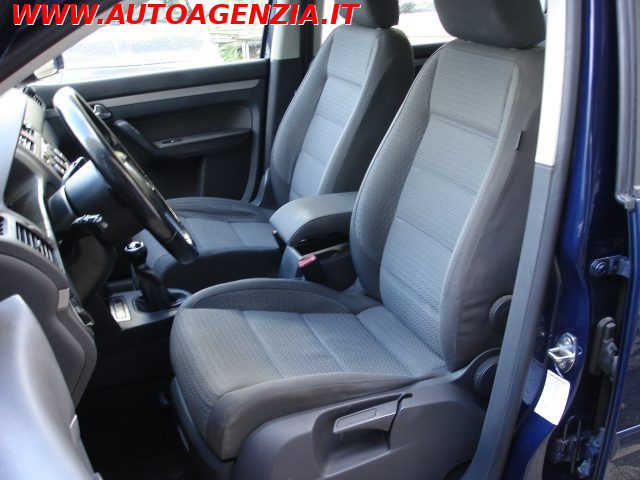 VOLKSWAGEN Touran usata 8