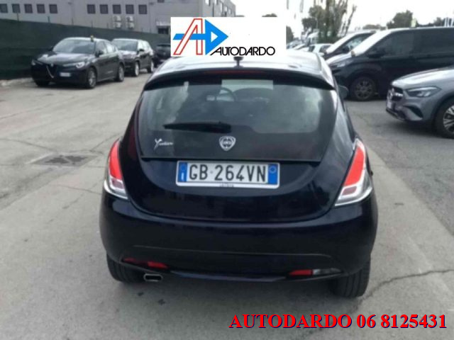 LANCIA Ypsilon usata, con Autoradio