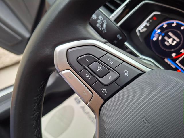 VOLKSWAGEN Taigo usata, con Touch screen