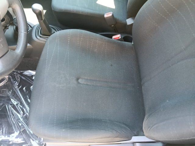 TOYOTA Yaris usata, con Airbag testa