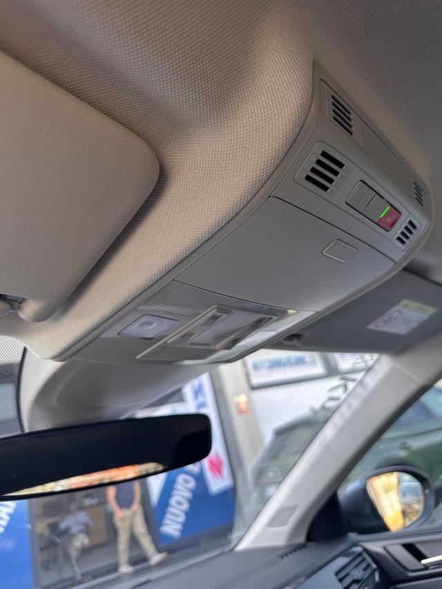 VOLKSWAGEN Taigo usata, con ESP