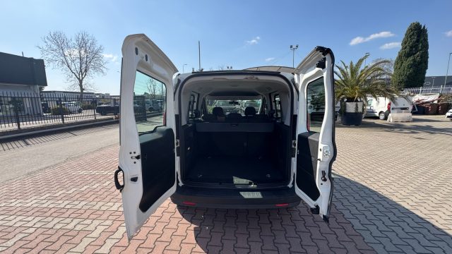 FIAT Doblo usata, con USB