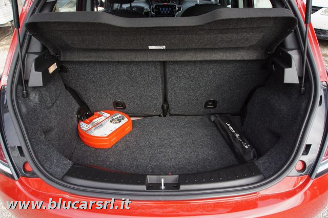 LANCIA Ypsilon usata, con Autoradio digitale