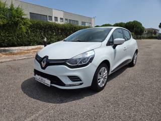 RENAULT Clio usata, con Airbag