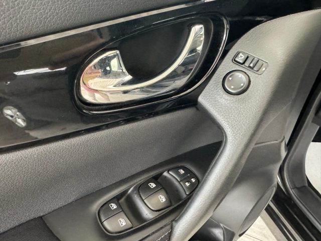 NISSAN Qashqai usata, con Regolazione elettrica sedili