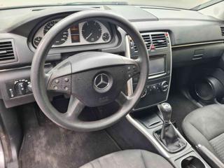 MERCEDES-BENZ B 180 usata, con Cerchi in lega