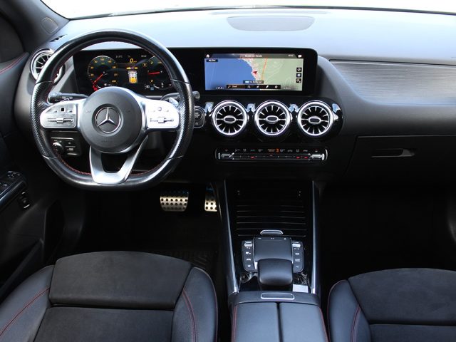 MERCEDES-BENZ GLA 200 usata, con Sistema di navigazione
