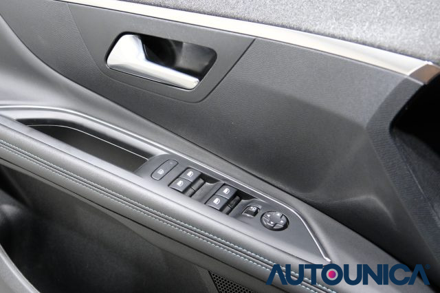 PEUGEOT 3008 usata, con Sensore di pioggia