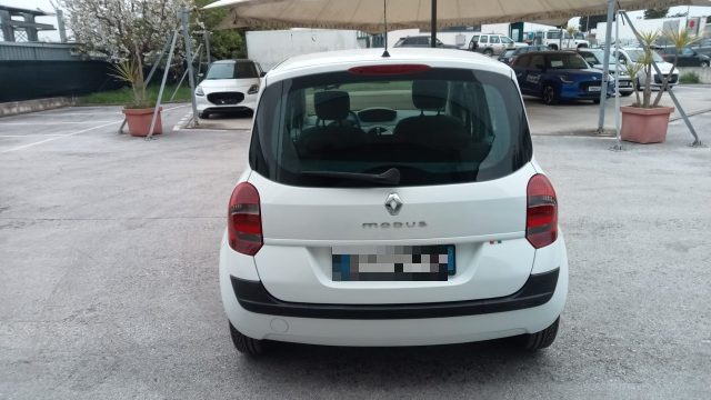 RENAULT Modus usata, con Chiusura centralizzata
