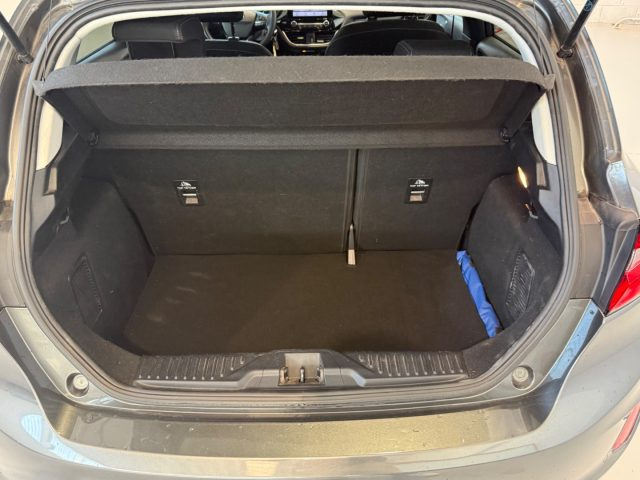 FORD Fiesta usata, con Fari LED