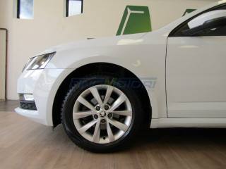 SKODA Octavia usata, con Airbag laterali