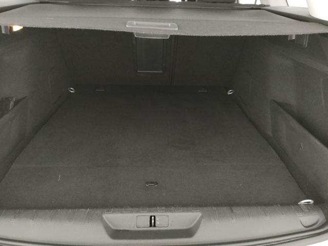 PEUGEOT 308 usata, con Sedile posteriore sdoppiato