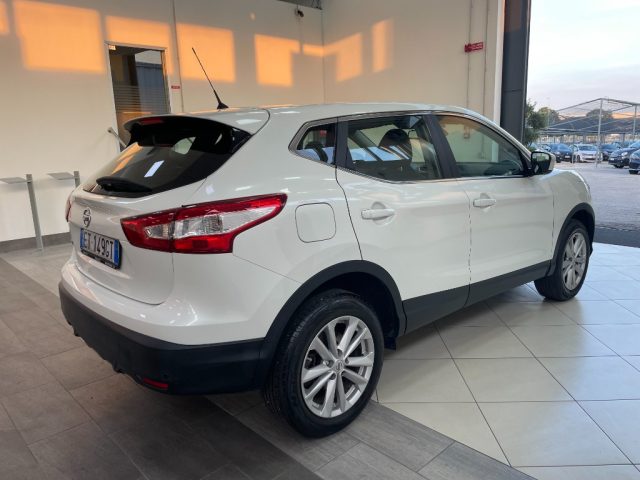 NISSAN Qashqai usata, con Autoradio